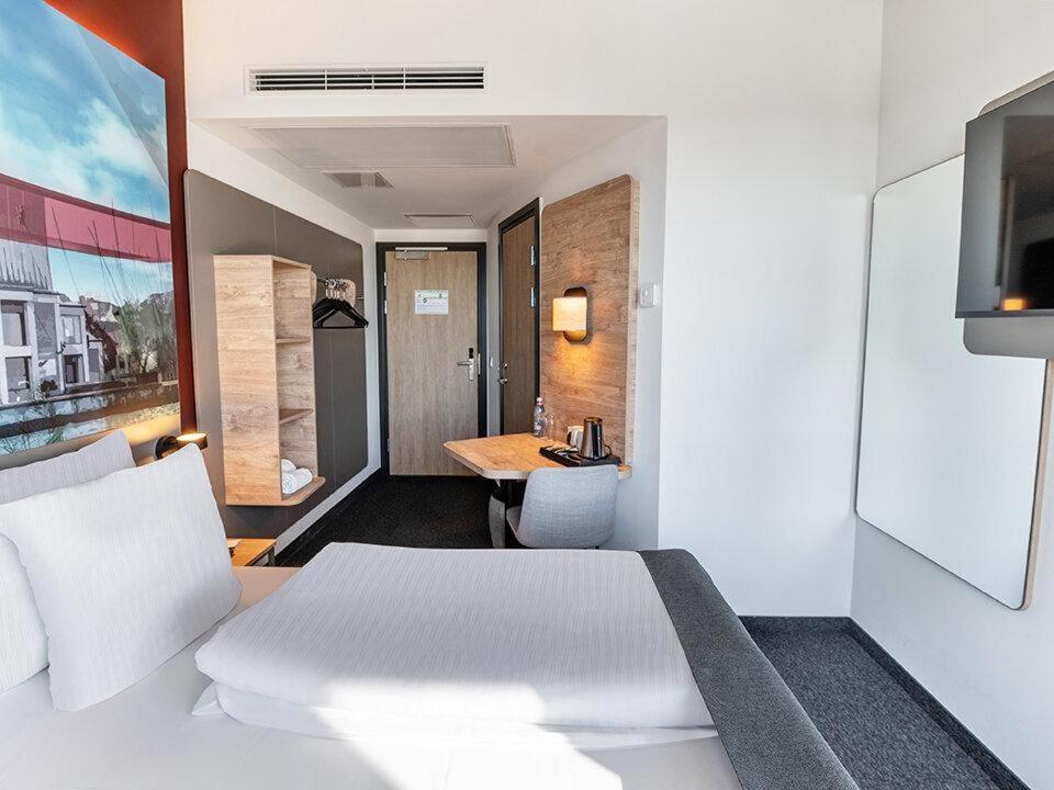 Hotel B&B Hotel Aalborg 3*